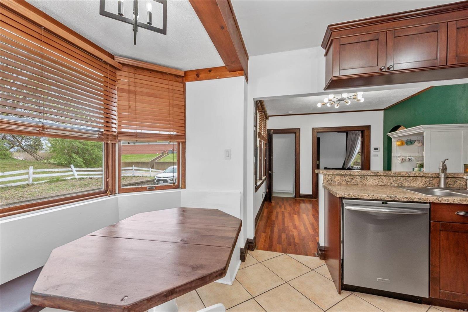 2103 W Randolph Street