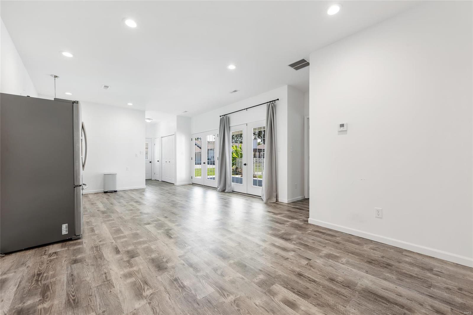 26 Fox meadows Lane