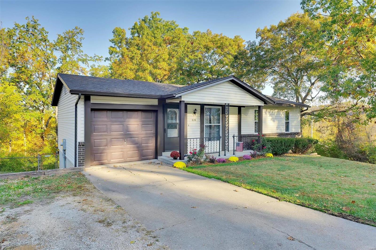 828 Ron Drive