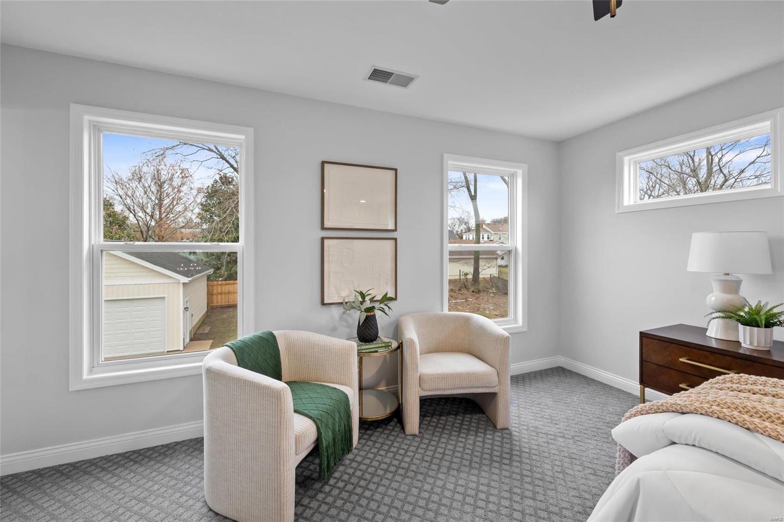 211 Midway Ave