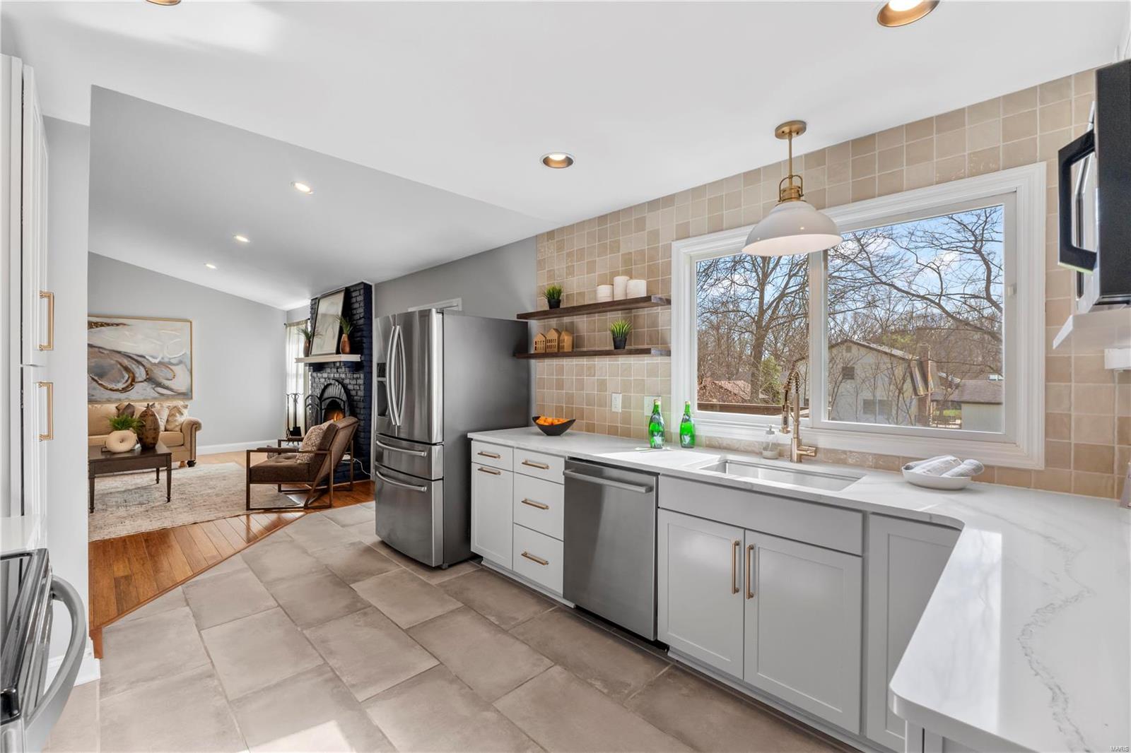 1909 Schoettler Valley Drive