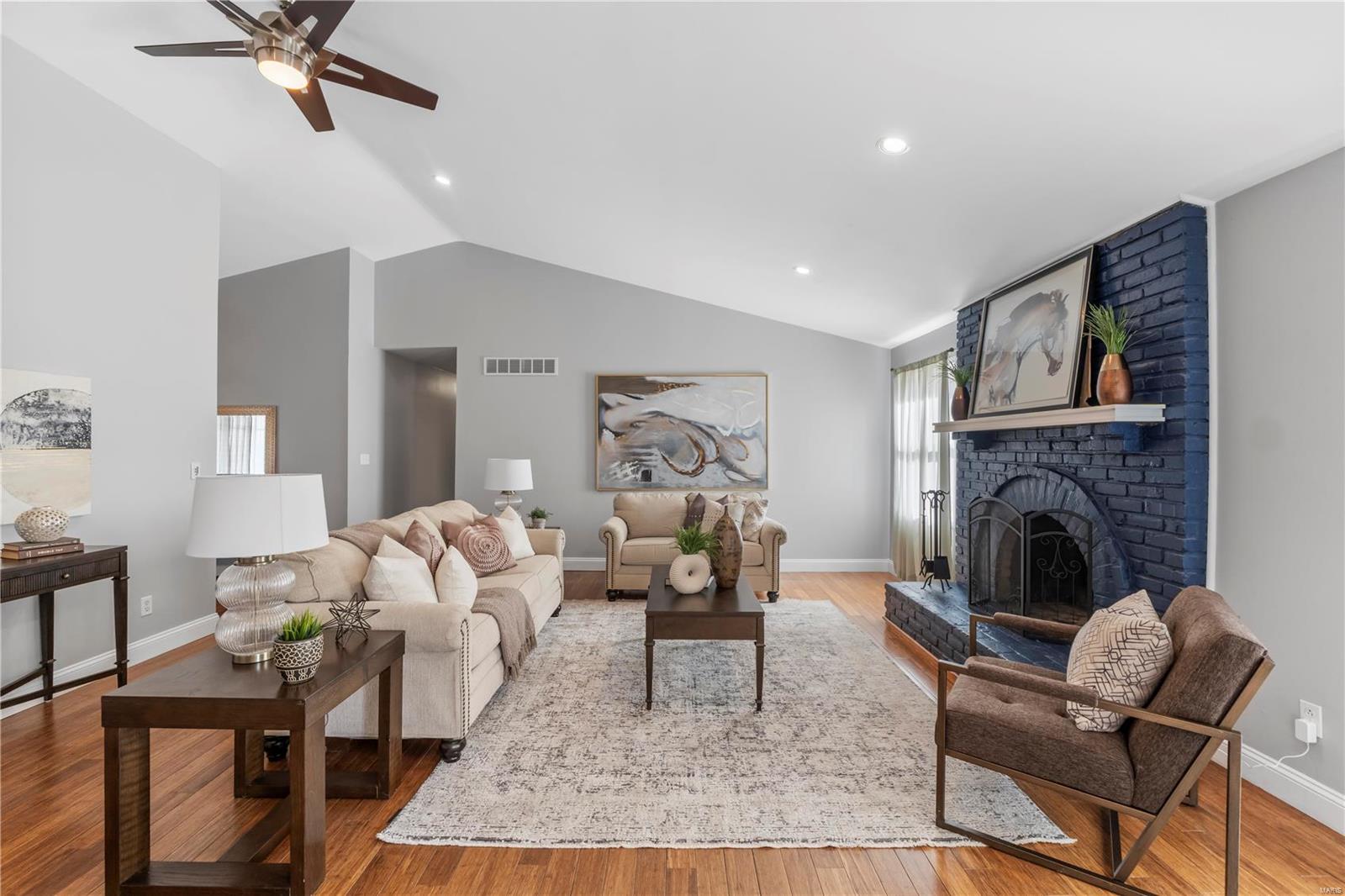 1909 Schoettler Valley Drive