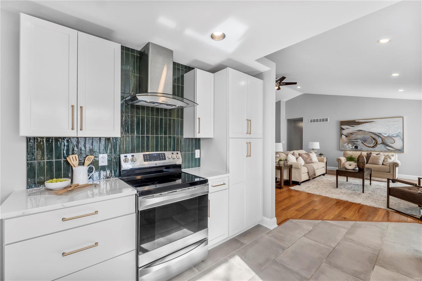 1909 Schoettler Valley Drive
