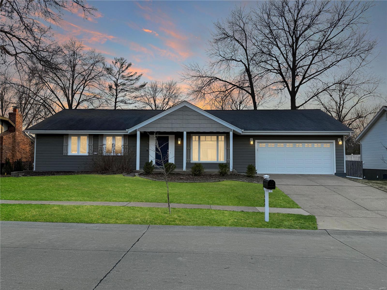 1909 Schoettler Valley Drive