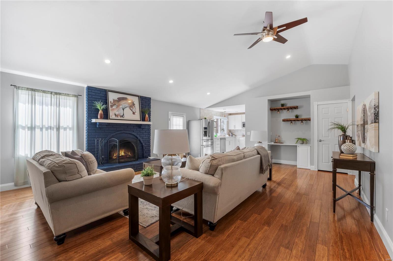 1909 Schoettler Valley Drive
