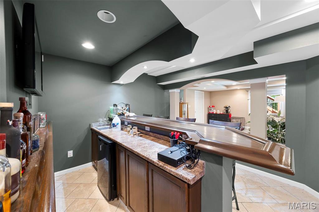 7 Robin Hood Drive