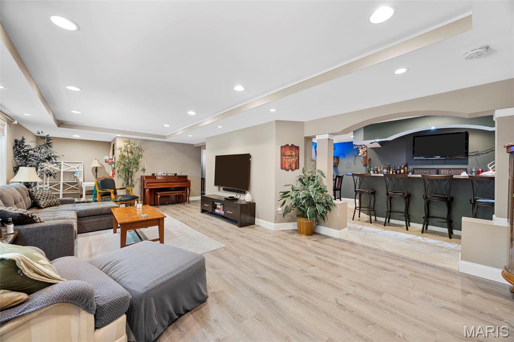 7 Robin Hood Drive