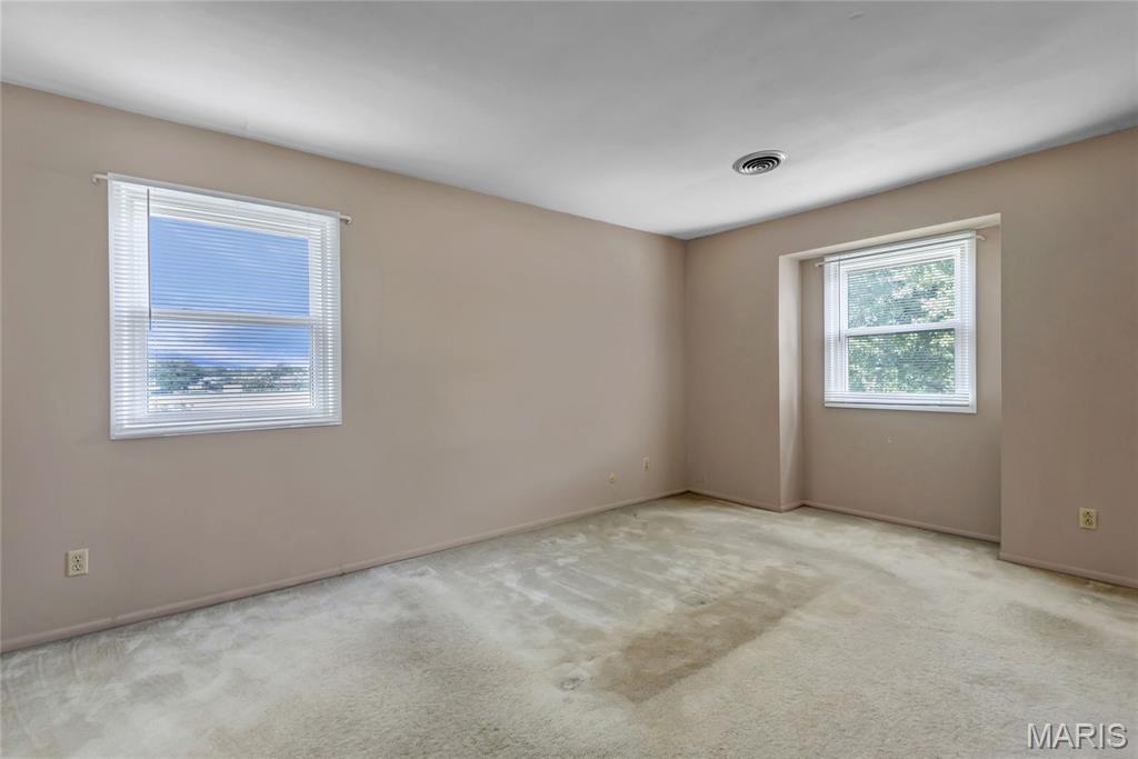 30 Willow Crest Court