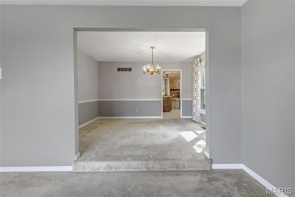 30 Willow Crest Court