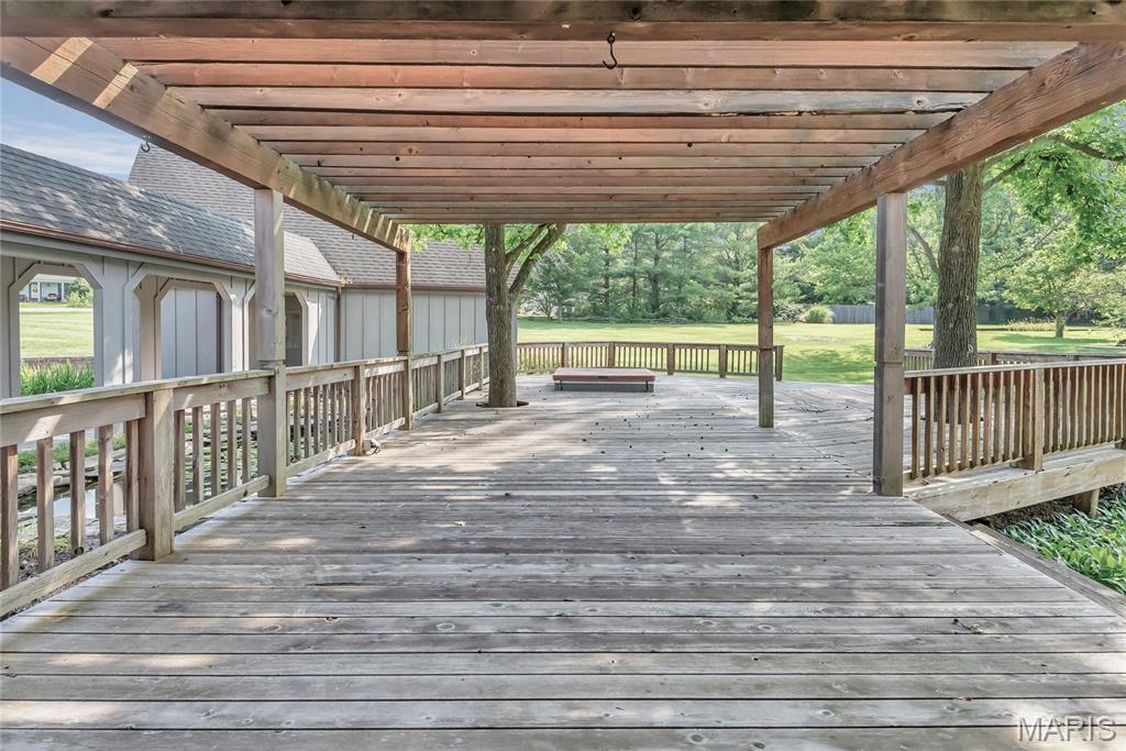 30 Willow Crest Court