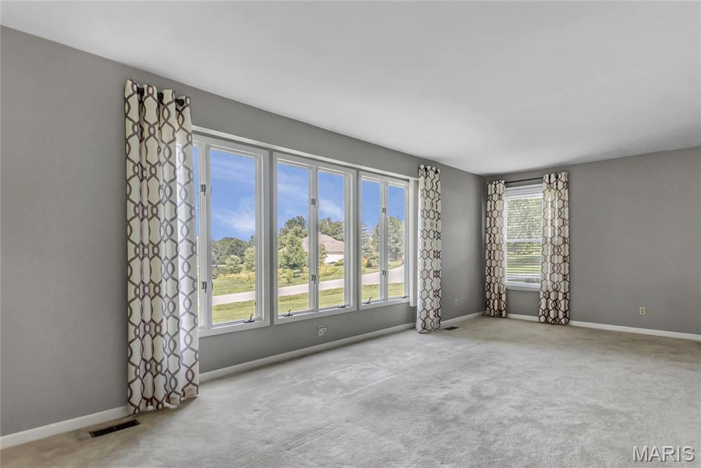 30 Willow Crest Court