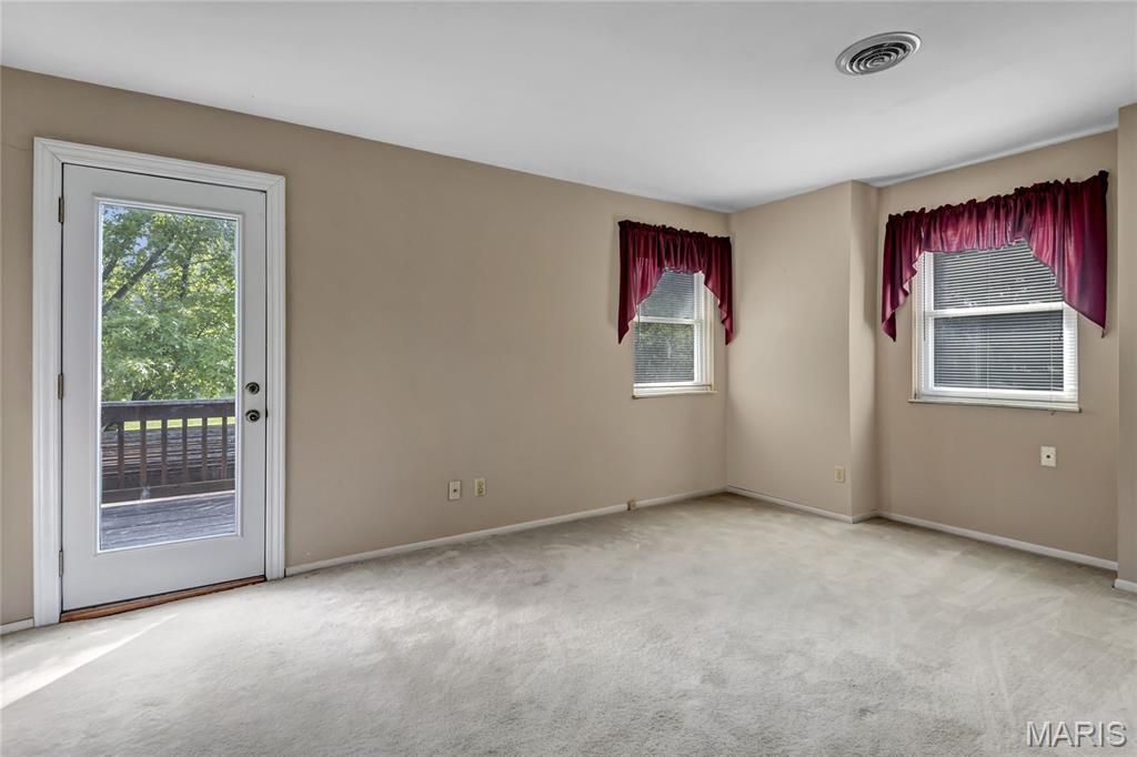 30 Willow Crest Court