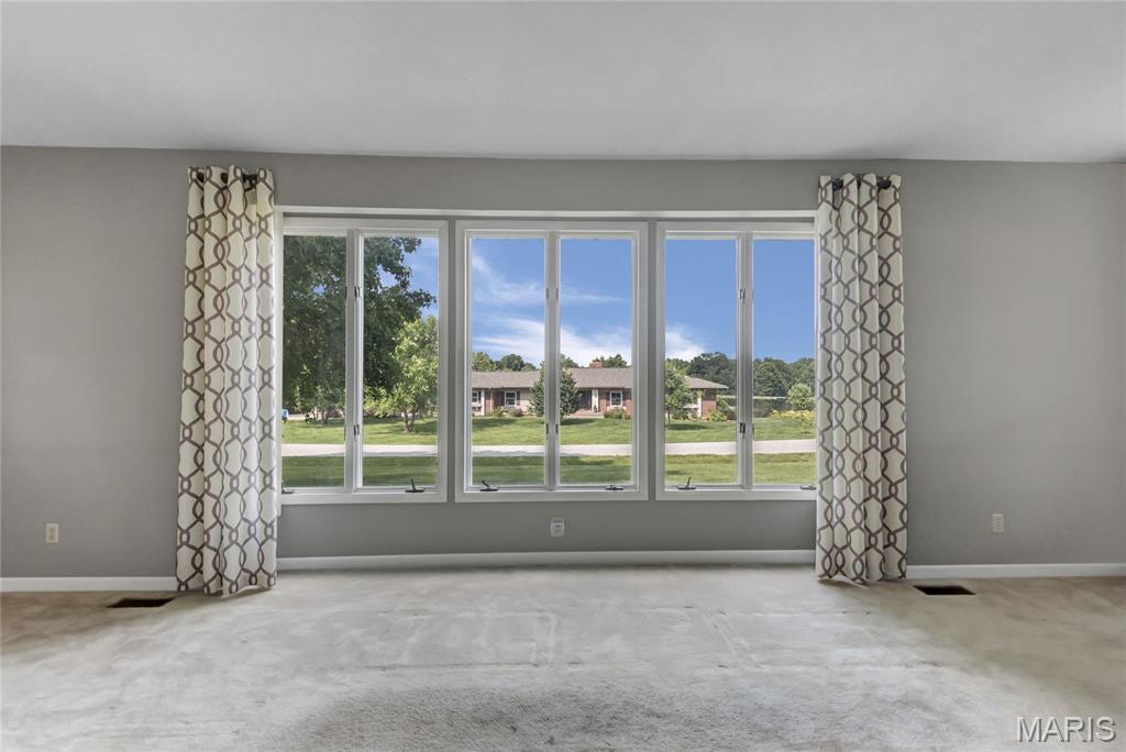 30 Willow Crest Court