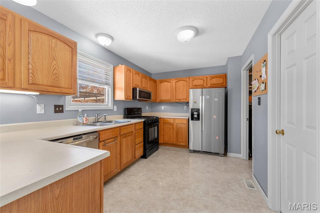 569 Donna Marie Drive Unit: 2007A