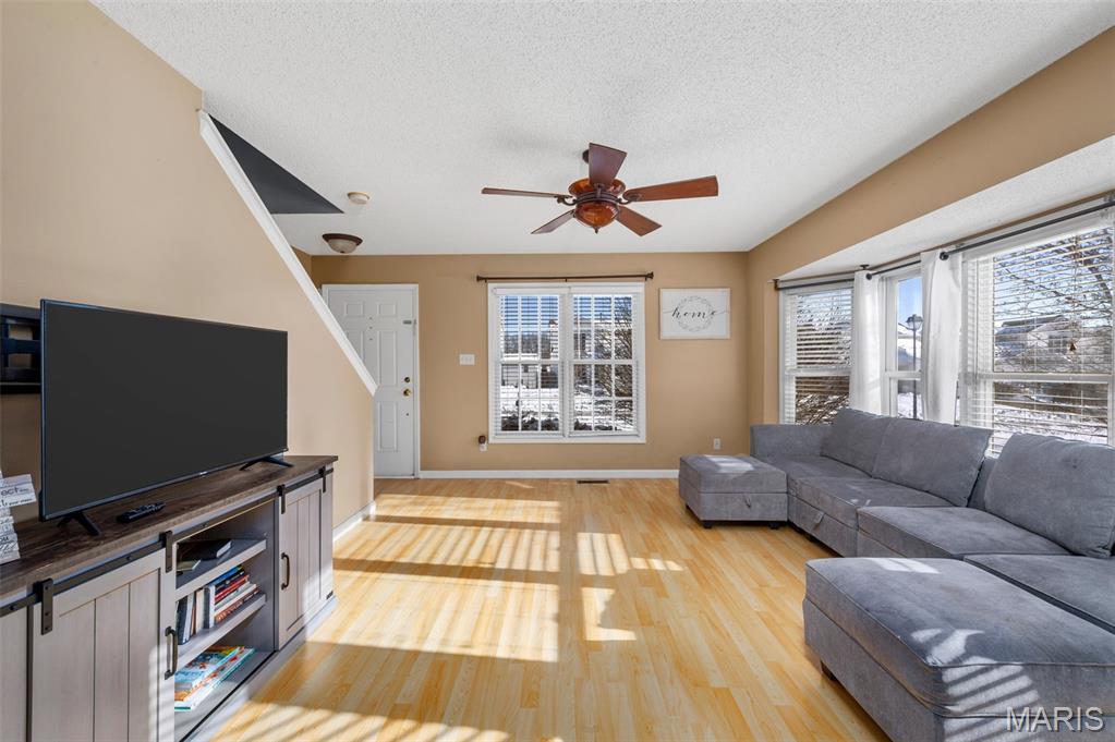569 Donna Marie Drive Unit: 2007A