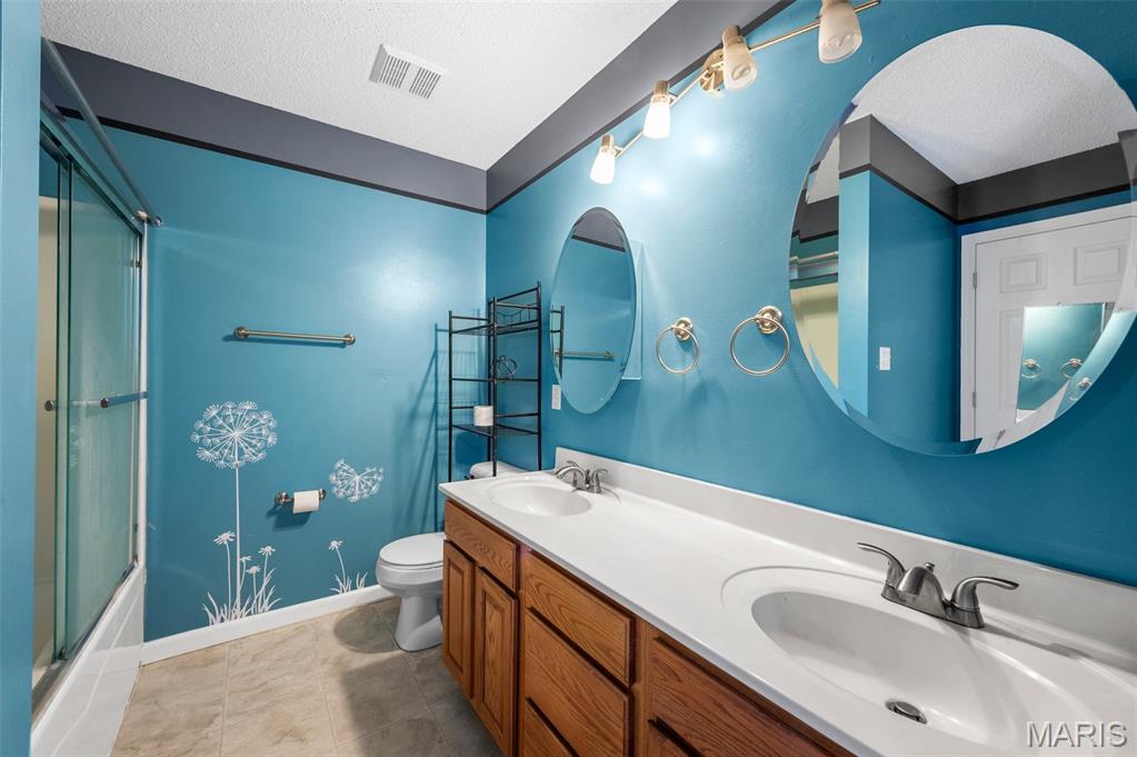 569 Donna Marie Drive Unit: 2007A