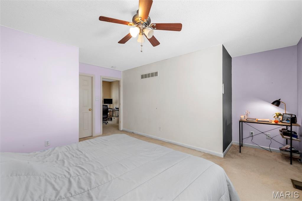 569 Donna Marie Drive Unit: 2007A