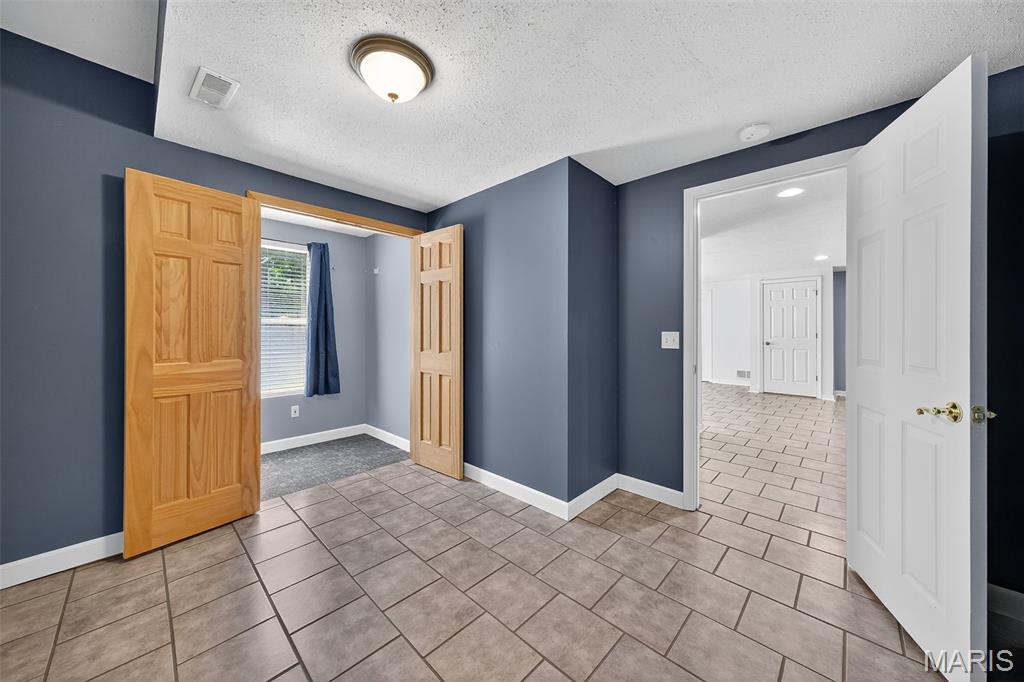 248 Excalibur Boulevard