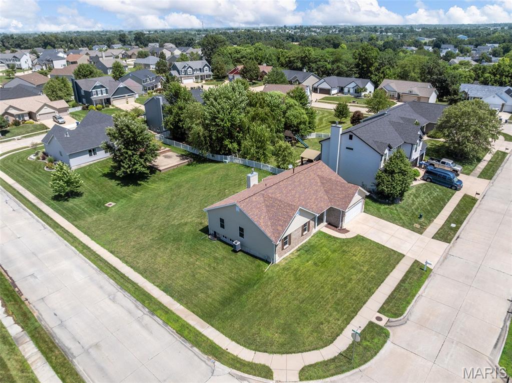 11 Admiral Way