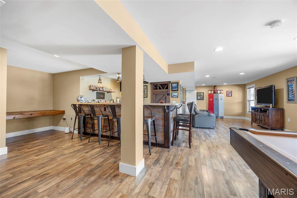 221 Hartford Glen Court