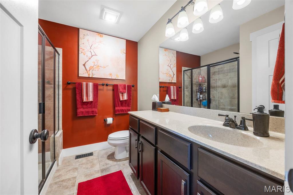 221 Hartford Glen Court