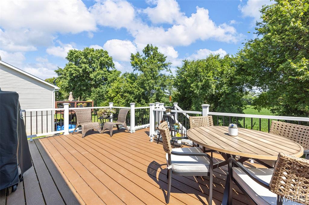 221 Hartford Glen Court