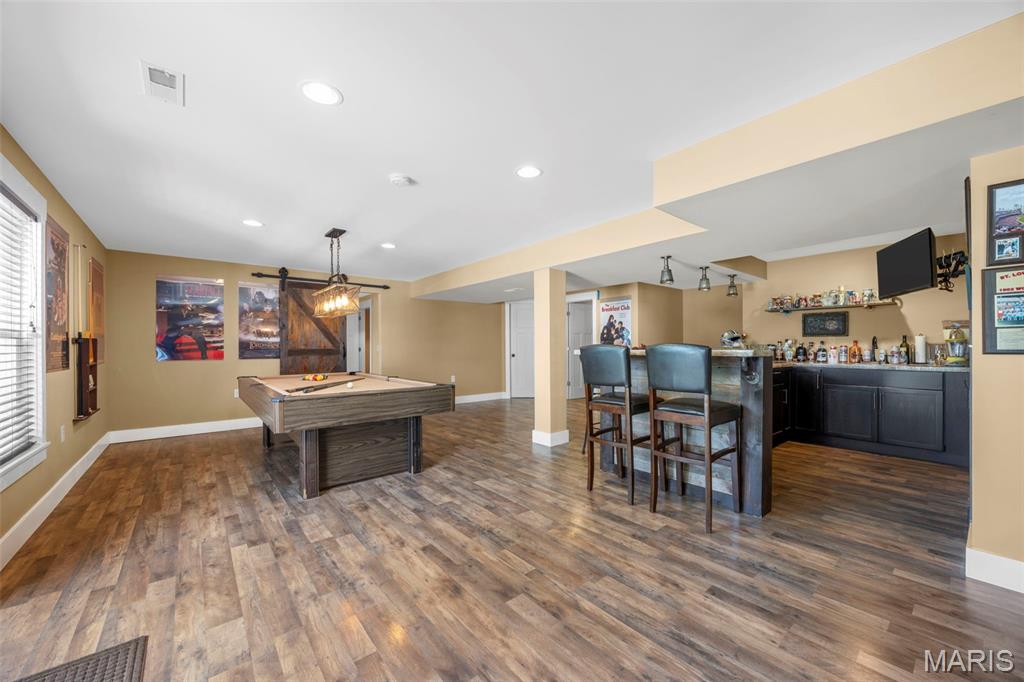 221 Hartford Glen Court