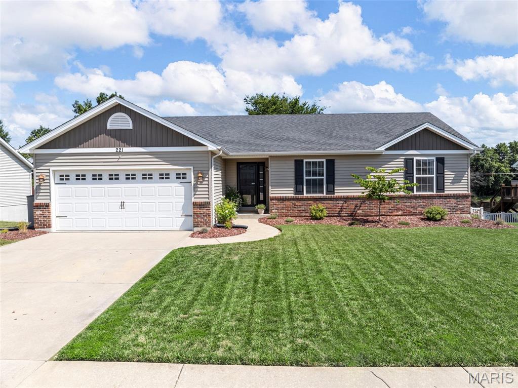 221 Hartford Glen Court