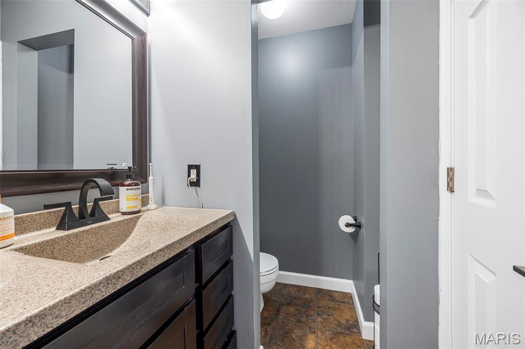 28 Kingspointe Drive