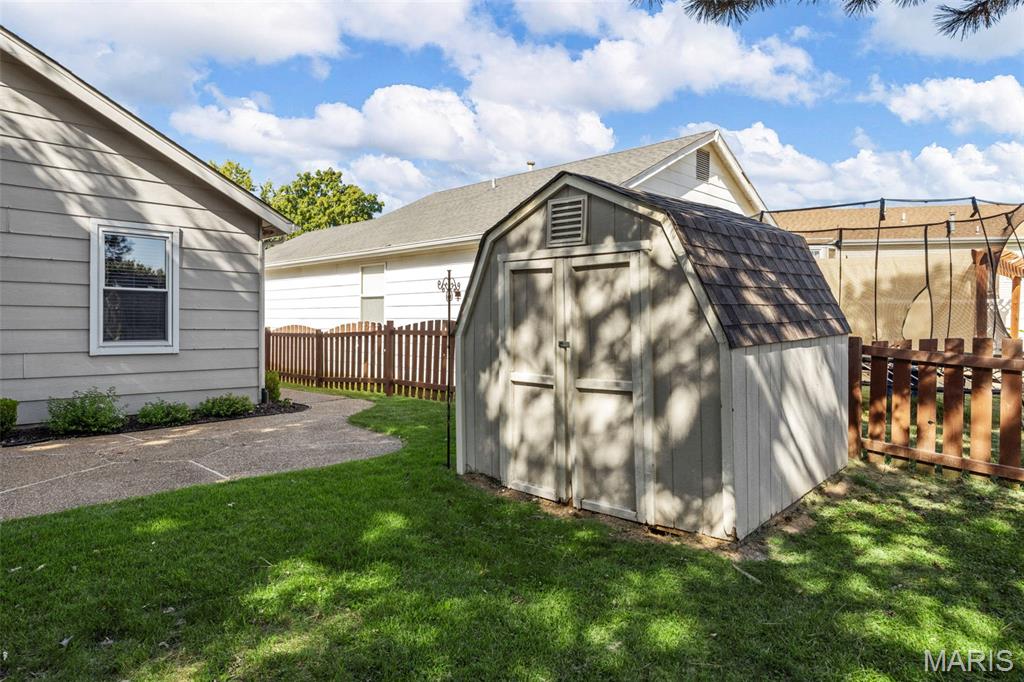 13 Kingspointe Drive