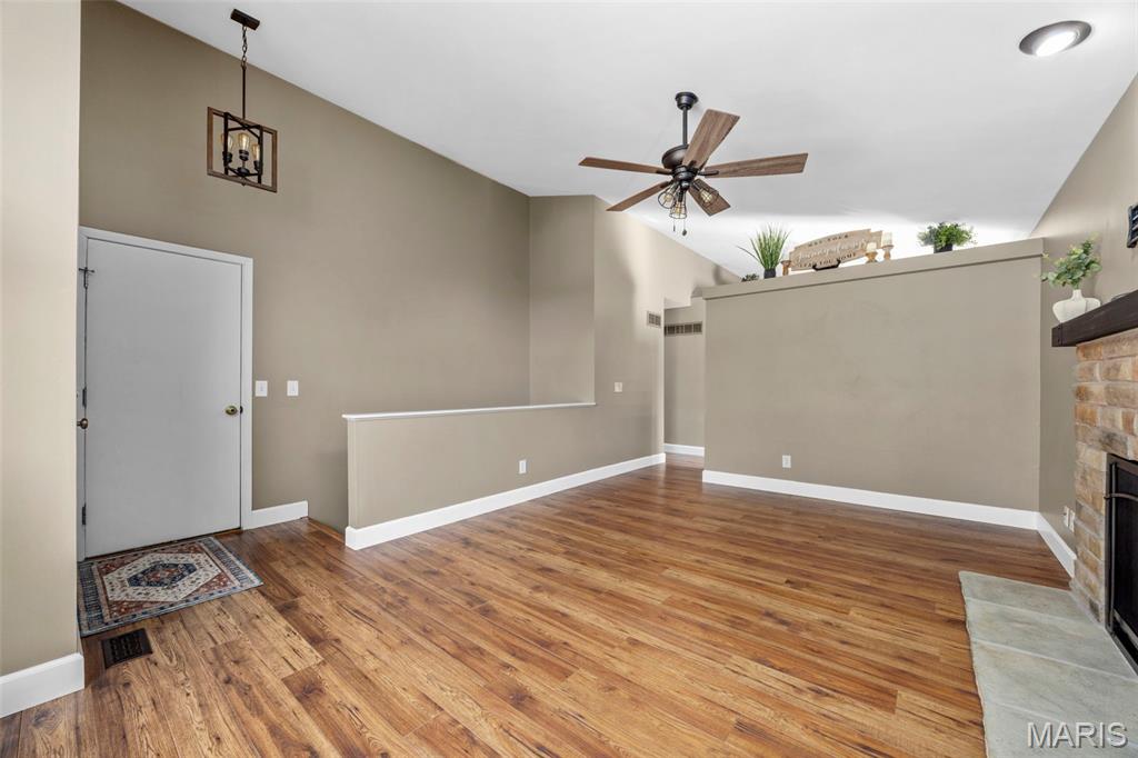 13 Kingspointe Drive