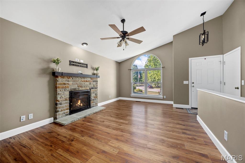 13 Kingspointe Drive