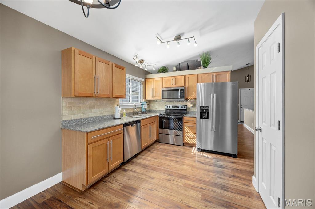 13 Kingspointe Drive