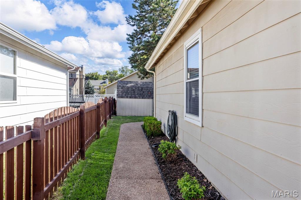 13 Kingspointe Drive