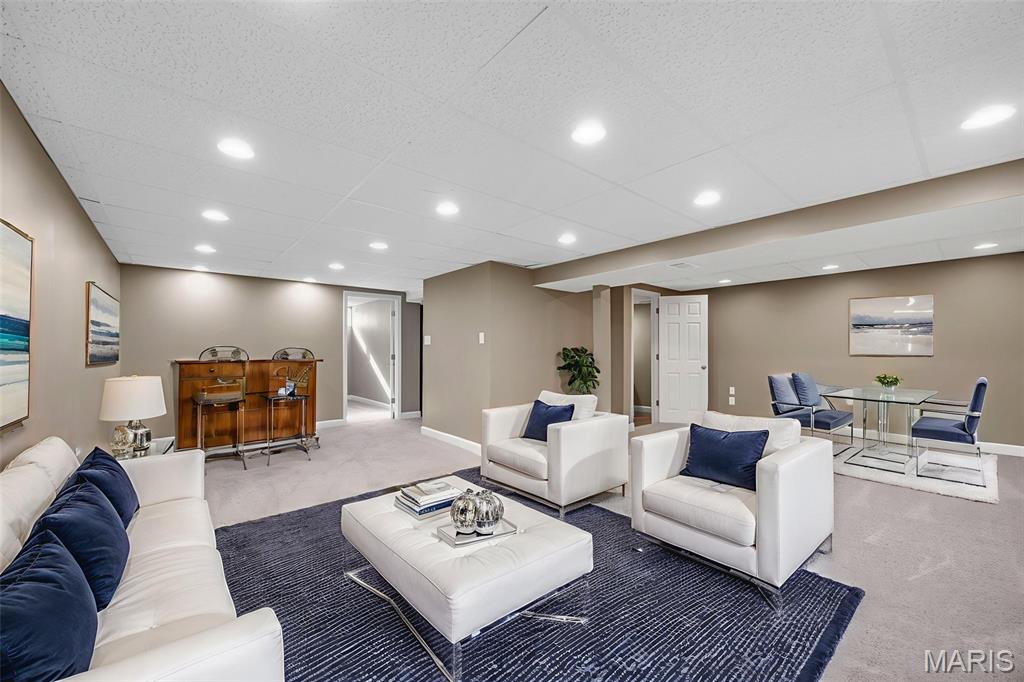 13 Kingspointe Drive