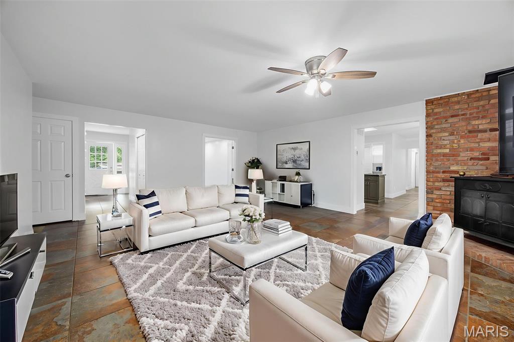 10 Briarwood Court
