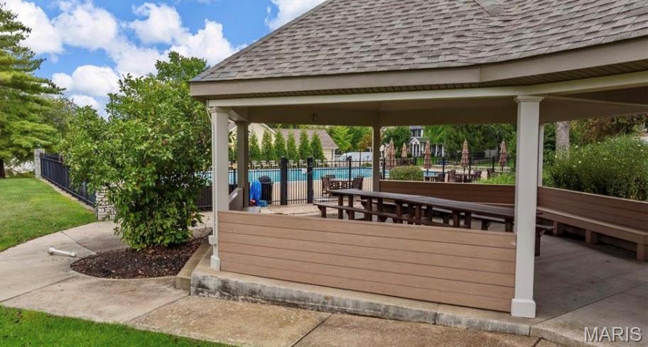 105 Creek View Place