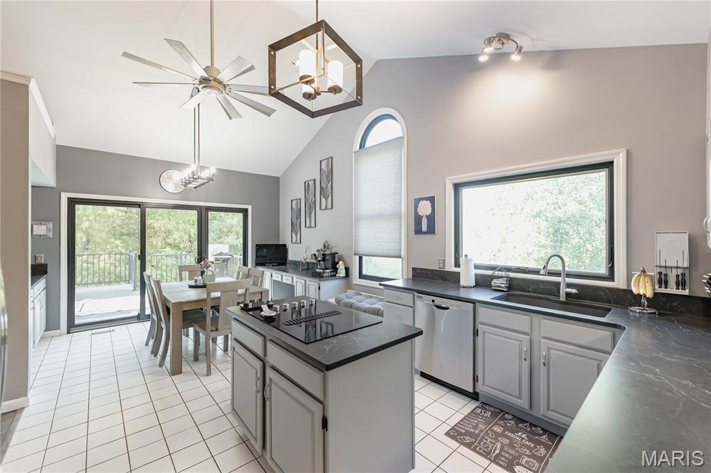 105 Creek View Place