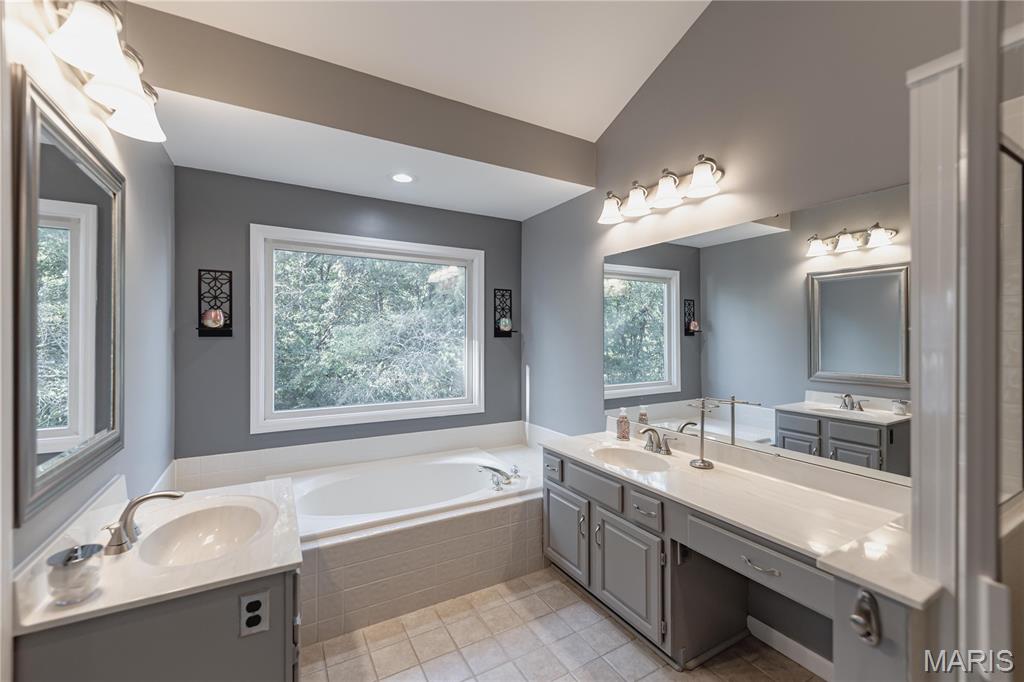 105 Creek View Place