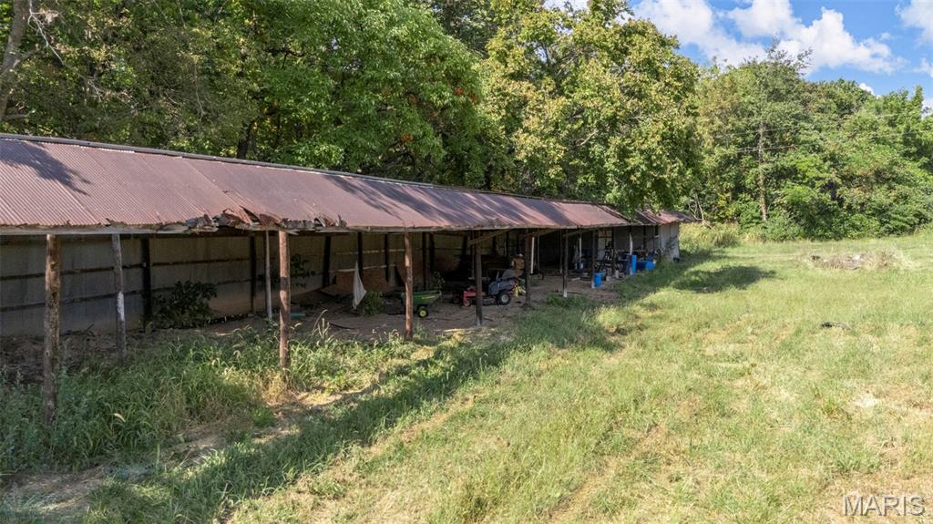 951 N Hwy 79