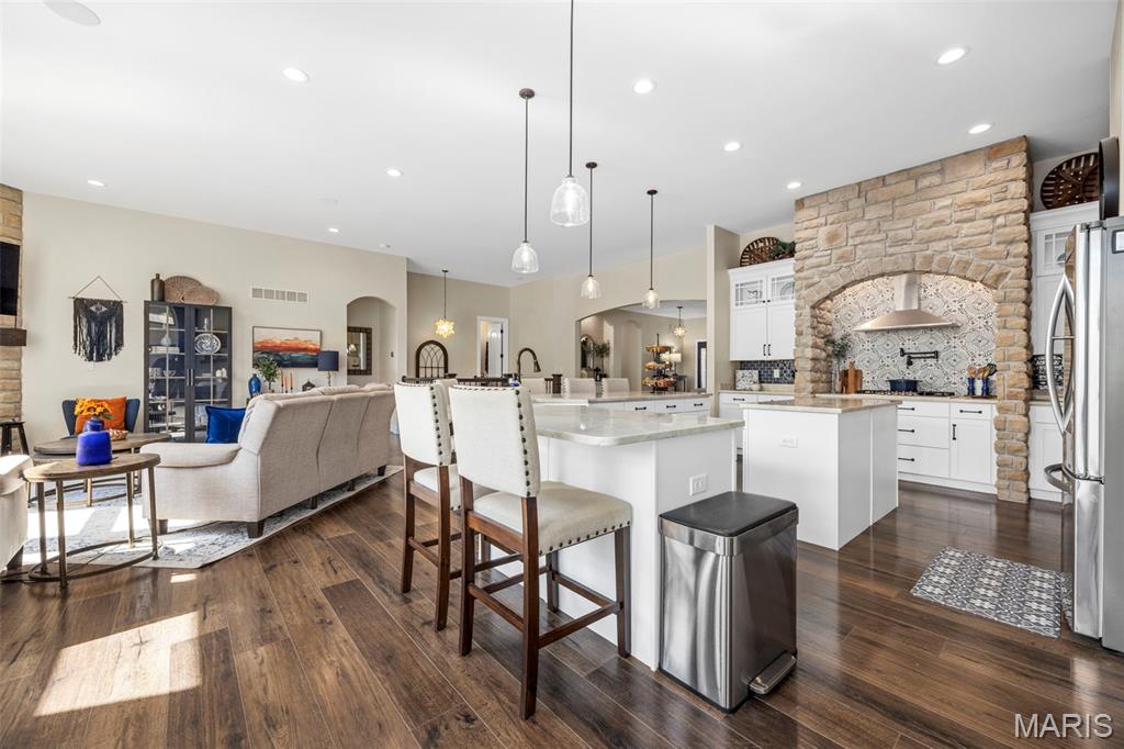 522 Long Creek Drive