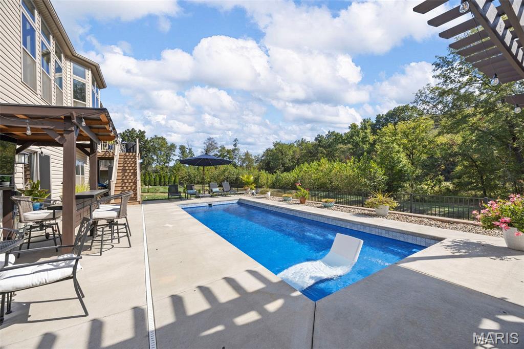 522 Long Creek Drive