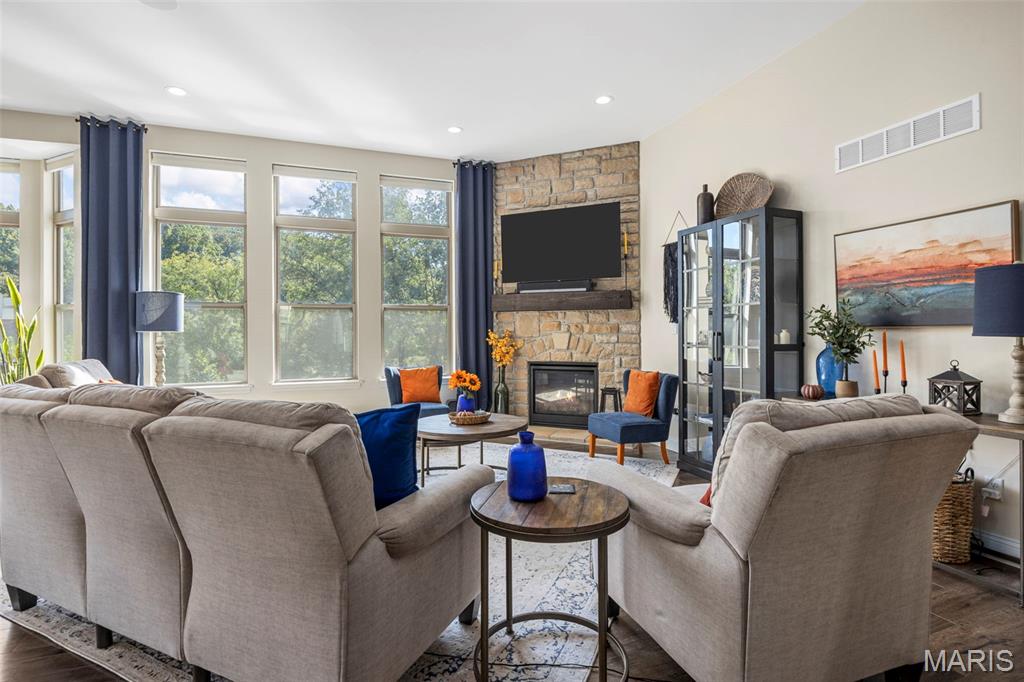 522 Long Creek Drive