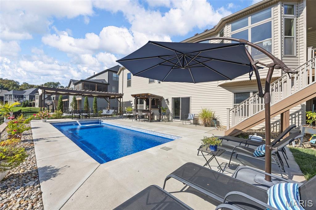 522 Long Creek Drive