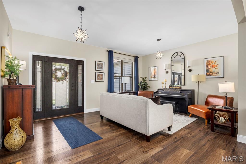 522 Long Creek Drive