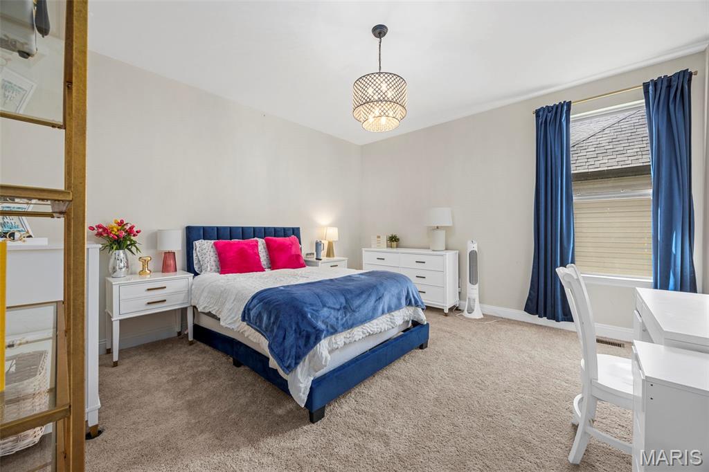 522 Long Creek Drive