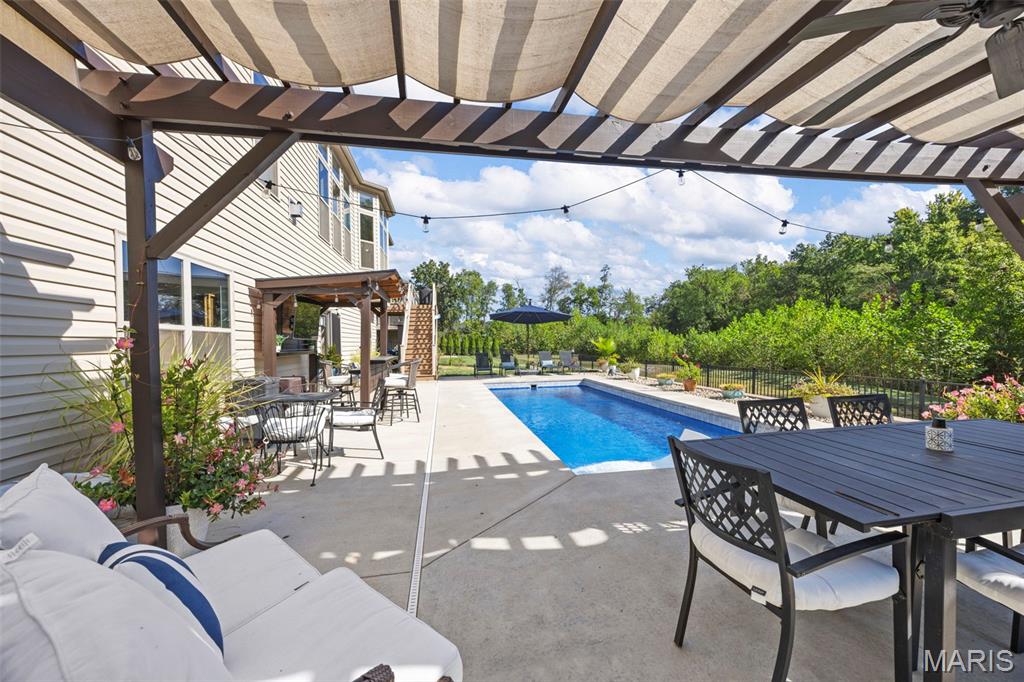 522 Long Creek Drive