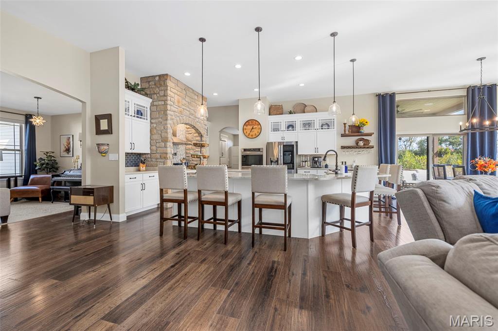 522 Long Creek Drive