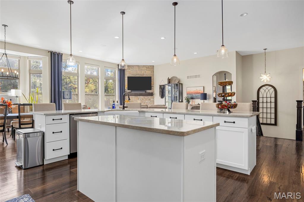 522 Long Creek Drive