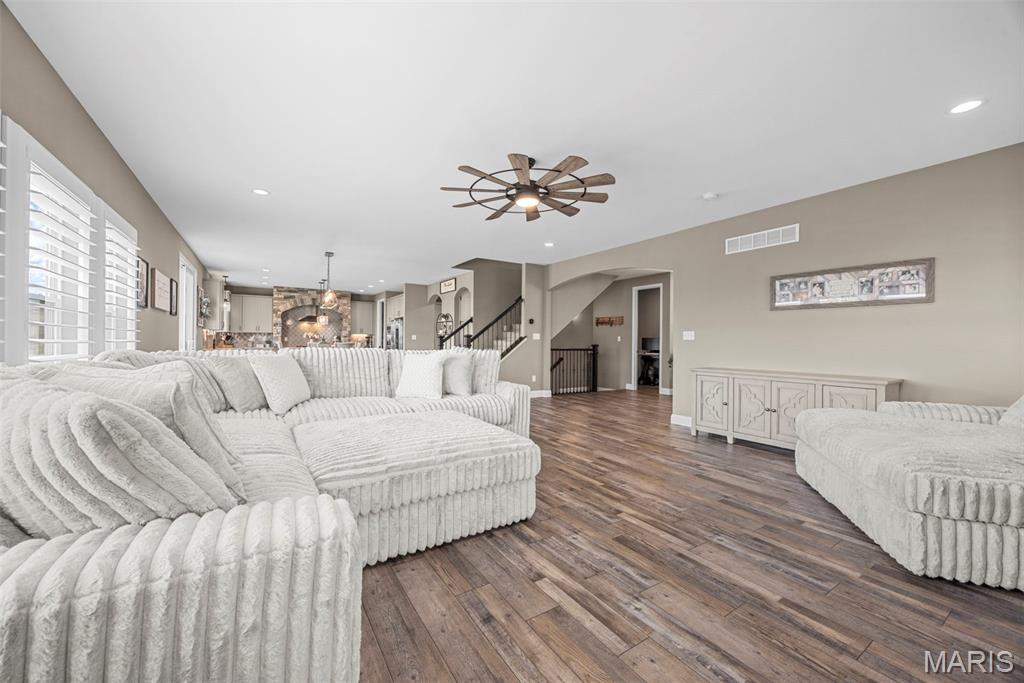 126 Far Meadow Drive